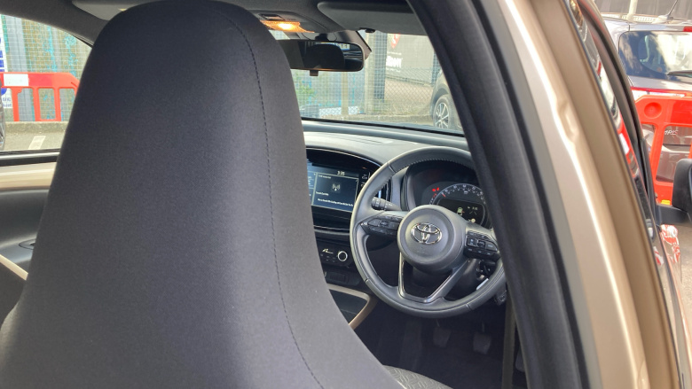 Toyota Aygo X 1.0 VVT-i Edge 5dr Petrol Hatchback